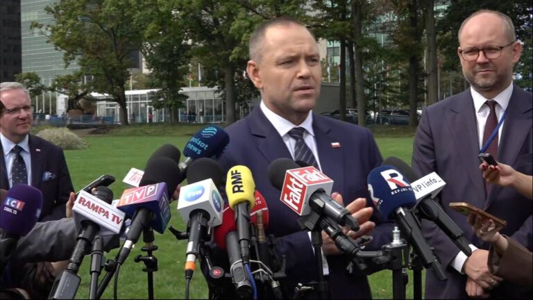 Polsat News: Karol Nawrocki spotkał się z Donaldem Trumpem Karol Nawrocki spotkał się z Donaldem Trumpem. Prezydent podzielił się szczegółami. - INFBusiness