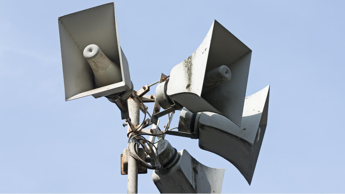 Burmistrz Chełma tłumaczy decyzję o syrenach alarmowych (zdjęcie poglądowe) RCB wydało alarm, zawyły syreny. Burmistrz Chełma wyjaśnia decyzję.