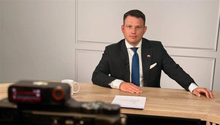 Sławomir Mentzen Polityk PiS otwarcie mówi o koalicji z Konfederacją. „Mentzen to młody Balcerowicz” - INFBusiness