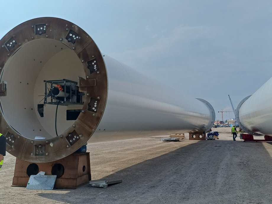 Gotowe sekcje wież wiatrowych od Baltic Industrial Group