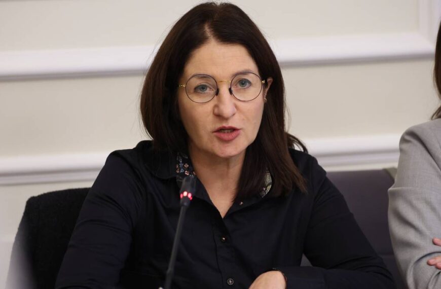 Karolina Bućko rezygnuje ze stanowiska. W tle kontrola Najwyższej Izby Kontroli.