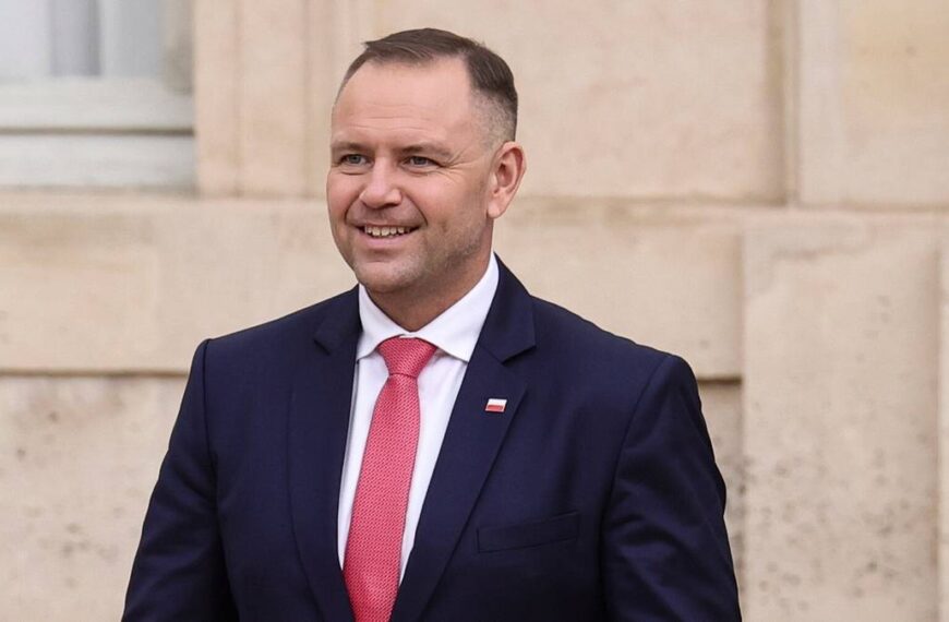 Prezydent zyskał sympatię młodych ludzi. Najnowszy sondaż
