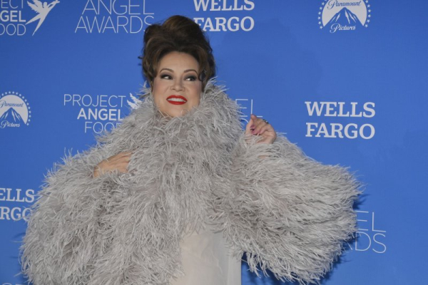 Jennifer Tilly wyróżniona na gali Project Angel Food Awards - INFBusiness