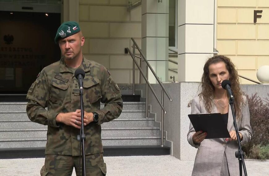 Osiem dronów i pocisk o nieznanym pochodzeniu. Nowe informacje wywiadowcze.
