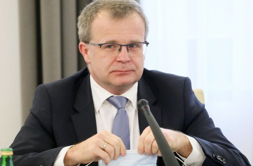 Podatek wojenny i zawieszenie świadczeń. Członek MPC zabiera głos