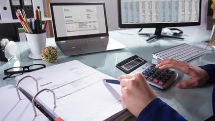 KSeF będzie obowiązkowy od 2027 roku. Jakie kary i sankcje będą obowiązywać? Mamy stanowisko Ministerstwa Finansów.