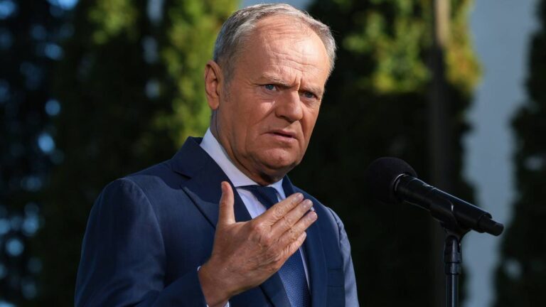 Donald Tusk wypowiedział się na temat składek na ubezpieczenie zdrowotne. „Musimy zorganizować wsparcie finansowe”. Oświadczenie Premiera w sprawie składek na ubezpieczenie zdrowotne - INFBusiness
