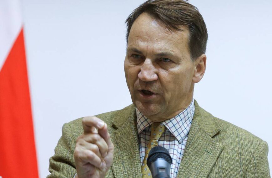 Radosław Sikorski przestrzega Zachód: „To Ukraińcy będą szkolić nas, a nie odwrotnie”.