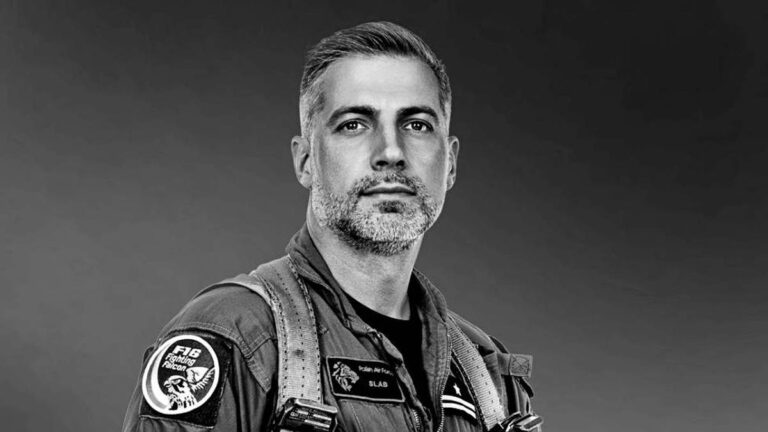 Pożegnanie Macieja „Slaba” Krakowianina. Pilot F-16 otrzymał pośmiertny awans - INFBusiness