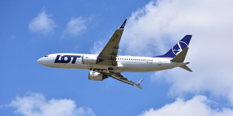 Pozew przeciwko LOT-owi: Boeing odpowie za wprowadzające w błąd praktyki leasingowe - INFBusiness