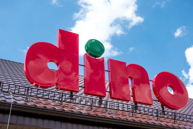 Dino podbija Warszawę. Po Wilanowie następny punkt na mapie. - INFBusiness