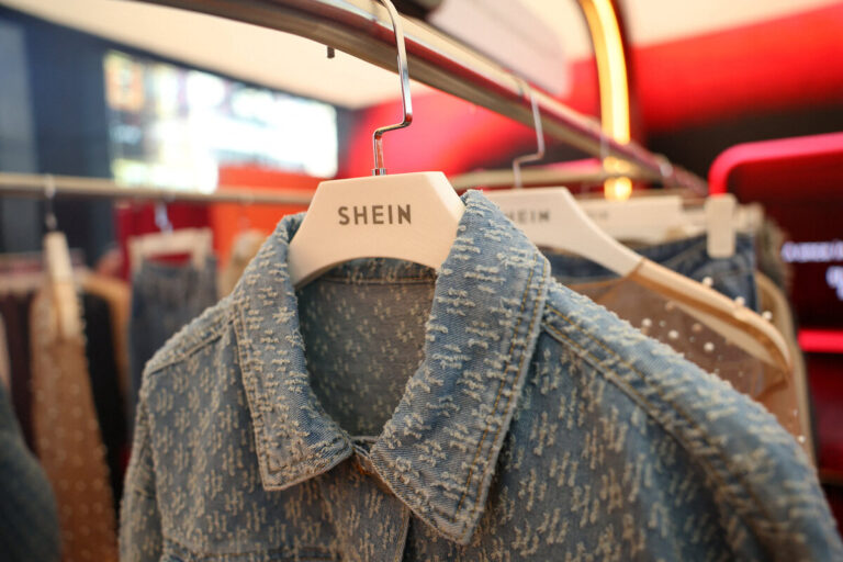 Shein: Francuskie sklepy stacjonarne. Krytyka ze strony branży. - INFBusiness