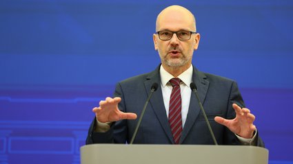 &quot;Prezydent próbuje wywrócić stolik&quot;. Minister ds. nadzoru mówi wprost