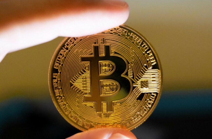 Bitcoin: Rekordowa wartość. Co za tym stoi?