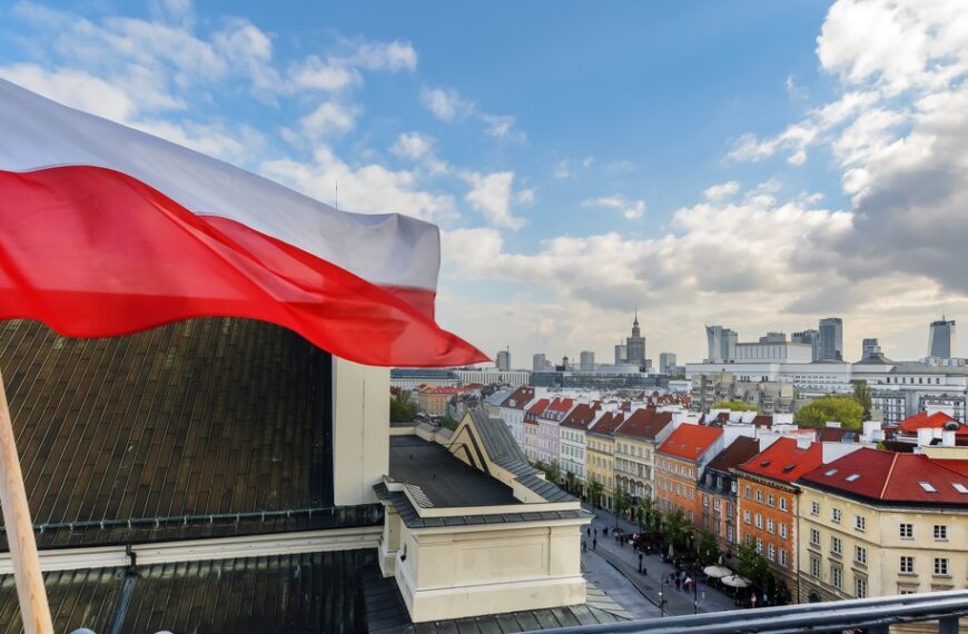 Polskie obywatelstwo: zmienione regulacje. Jakie nowości od października?
