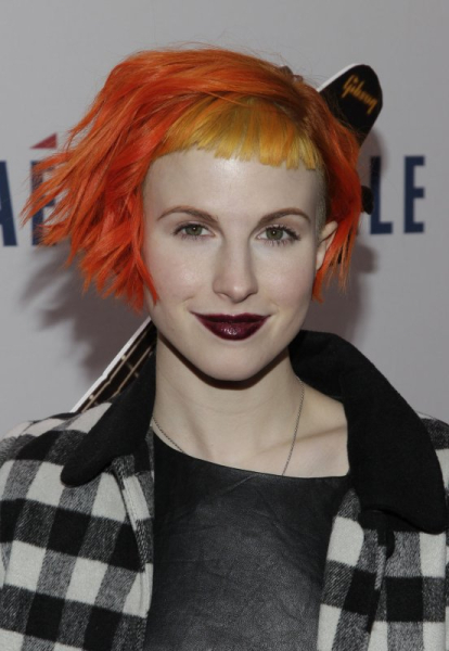 Obejrzyj: Hayley Williams gra „True Believer” w programie „Tonight Show” - INFBusiness