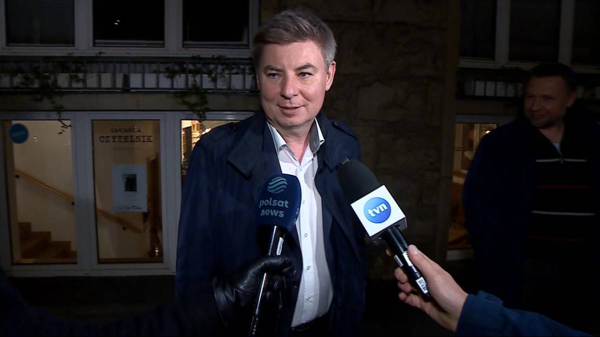 Platforma Obywatelska niebawem ma podjąć uchwałę odnośnie do połączenia z Nowoczesną oraz Inicjatywą Polską. Według relacji osób z kierownictwa PO, narada partyjna, która zadecyduje o przyszłości stronnictwa, zostanie zorganizowana pod koniec miesiąca października. Rewolucja w Platformie Obywatelskiej. Partia po wieczornej naradzie