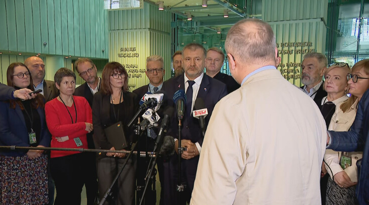 Przerwana konferencja Żurka. &quot;Sąd Najwyższy nie jest folwarkiem&quot;