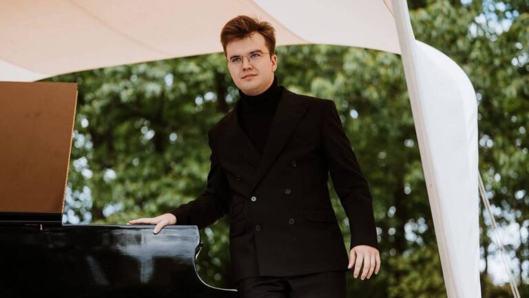 Chopin Competition: Major Triumph for Polish Pianist - INFBusiness