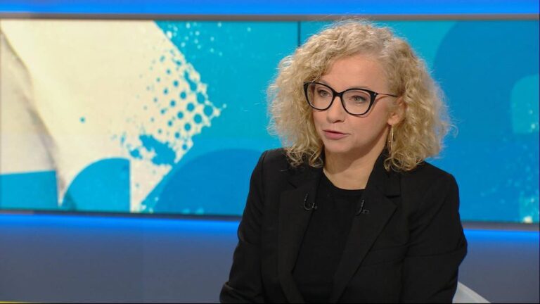 Kotula nie przypominała sobie twórcy hymnu. "Wydawało mi się, że to Witwicki" - INFBusiness