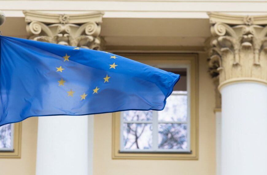 UE zamierza opracować nową taktykę. Zamierza się usamodzielnić od Stanów Zjednoczonych i…