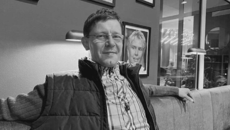 Śmierć w wyniku napaści czy pęknięcia tętniaka? Rodzina domaga się wycofania zarzutów. - INFBusiness