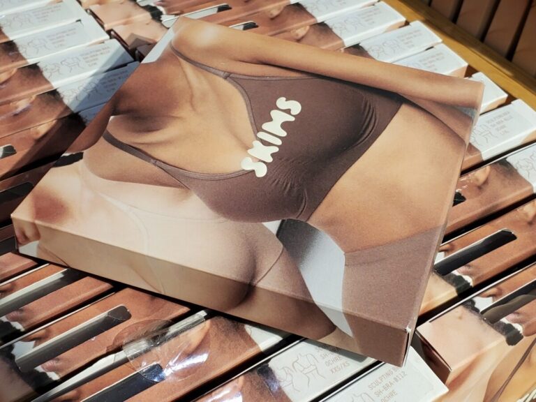 SKIMS: Inauguracja europejskiego sklepu - lokalizacja - INFBusiness