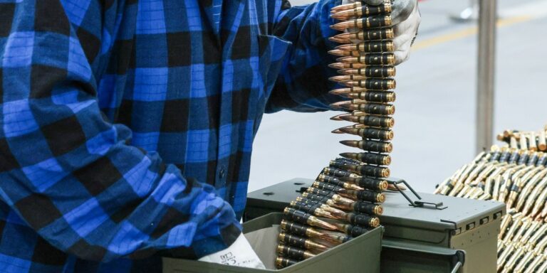 Siła militarna dźwignią dla ekonomii. Konieczne. - INFBusiness