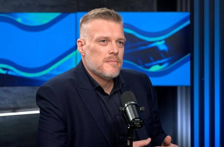Adrian Zandberg ogłasza: „Koniec z tym”. „Polska za bardzo na tym traci”