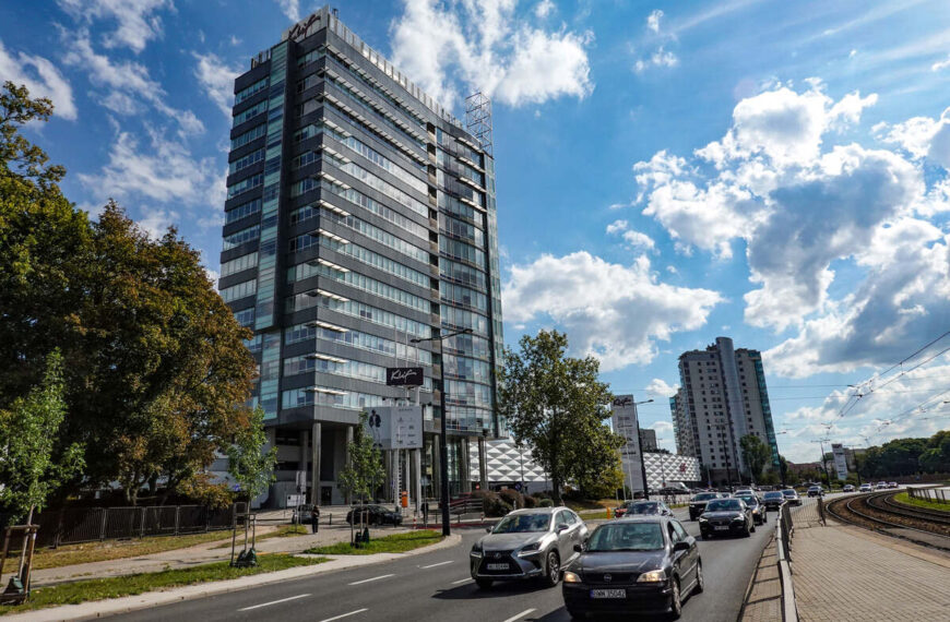 Klif Fashion House: Demolished? Warsaw to Lose Another Shopping Center