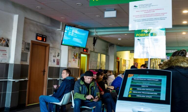 Nieruchomości bez nabywców, pensje z minimalnym wzrostem. "Niejasna sytuacja na rynku" - INFBusiness