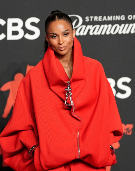 <p> Osoby urodzone w tym dniu znajdują się pod znakiem Skorpiona. Znani urodzeni 25 października: Ciara, Antony Starr - INFBusiness