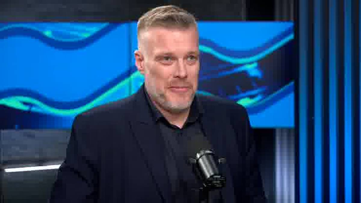 Kaleta śpiewa w Polsat News. "Staszek piątka, Tomek dycha..." - INFBusiness
