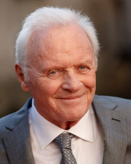 Obejrzyj: Anthony Hopkins wspomina 50 lat trzeźwości
