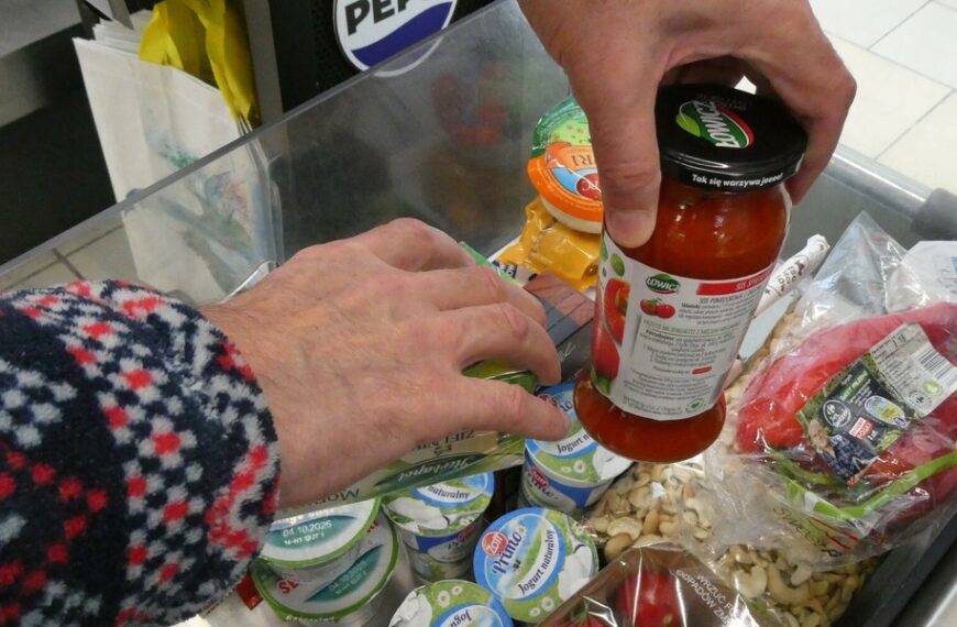Codzienne wydatki w Polsce poszły mocno w górę. Przeanalizowano niemal 100 tys.…