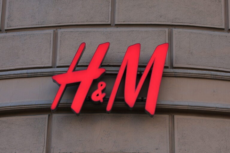 H&M likwiduje salon na Marszałkowskiej w Warszawie. - INFBusiness