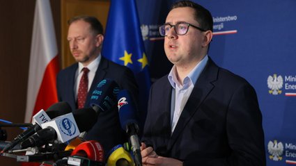 Kilka dni temu minister finansów radował się z dużego tempa przyrostu w sektorze produkcyjnym, a już w środę Główny Urząd Statystyczny zaprezentował kolejne dane, które mogą wzmocnić optymizm. Z badań dotyczących klimatu gospodarczego rysuje się polepszenie w porównaniu rocznym m.in. w fabrykach i handlu. Dodatkowo, branże hotelarska i gastronomiczna podnoszą się z trudnej sytuacji i zanotowały najsilniejszy postęp w nastrojach w ciągu roku spośród wszystkich działów gospodarki. Pełno nieprawd o energetyce. Ministerstwo Energii wytacza działa