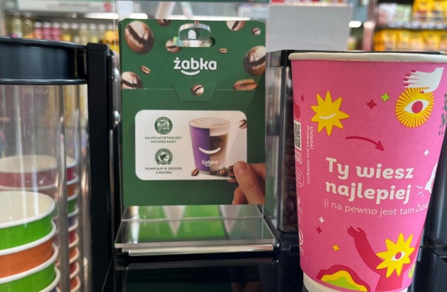 Żabka: obroty kawowe.