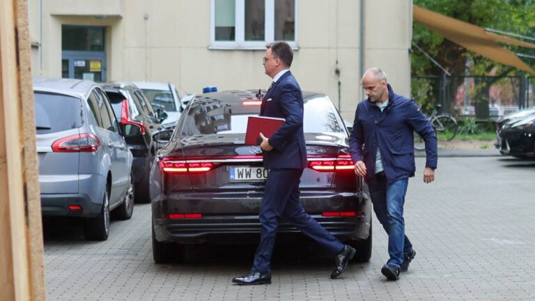 Hołownia w prokuraturze w związku z "puczem". - INFBusiness