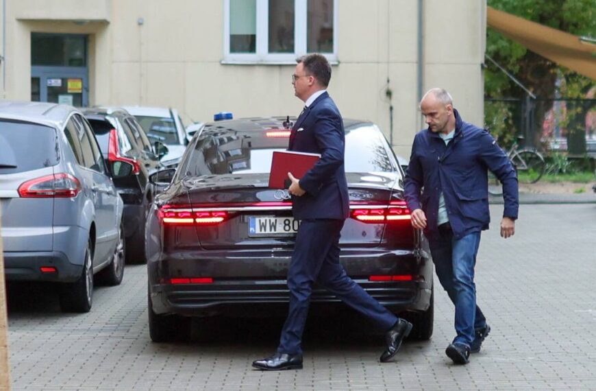 Hołownia w prokuraturze w związku z „puczem”.