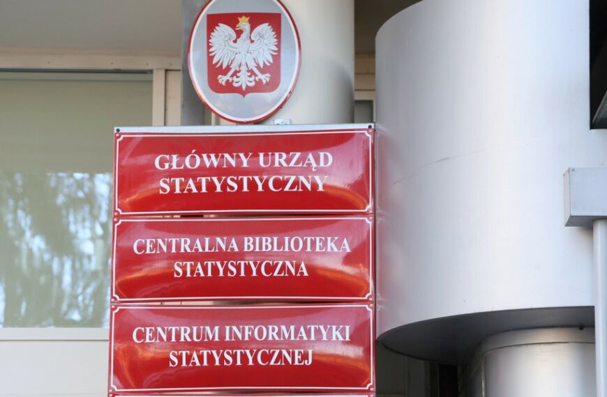 GUS skorygował dane PKB. Nieco mniej pozytywne wieści.