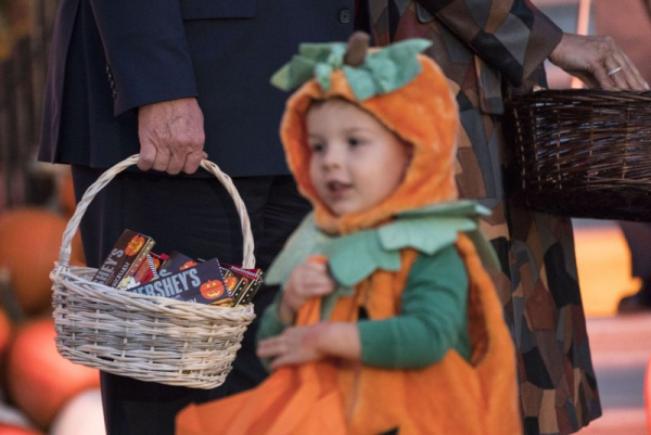 Nocna zabawa w Halloween wiąże się ze zwiększonym ryzykiem dla dzieci