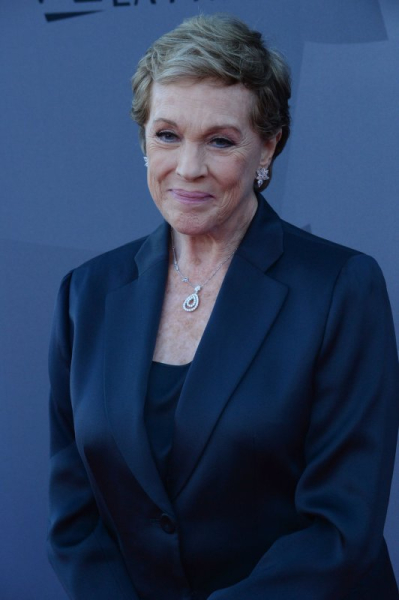 Znani urodzeni 1 października: Julie Andrews, Rod Carew - INFBusiness