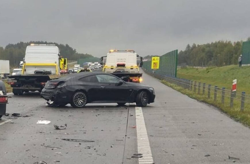 Zderzenie wielu pojazdów na A1. Są ranni, interweniują służby.