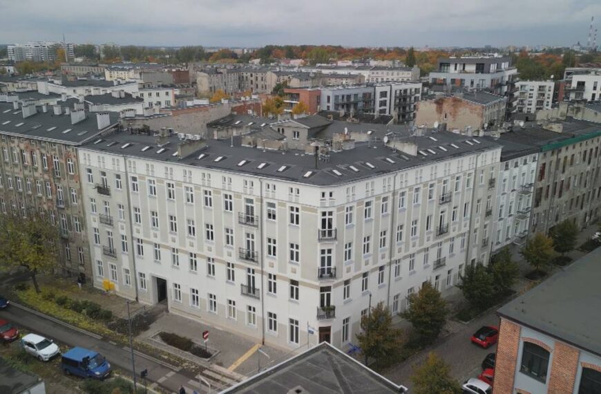 Pozbawieni ciepła i wody. Tragedia w budynku mieszkalnym.