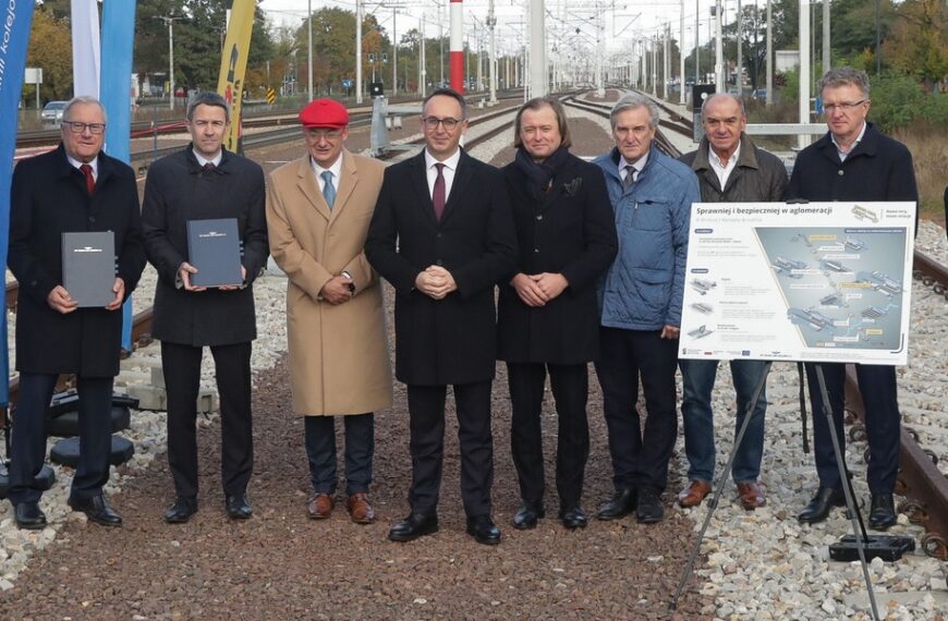 Władze obiecują rozległe przedsięwzięcia w infrastrukturze. Sektor pogrążony w zapaści, domaga się…
