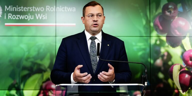 Rolnicy nie zarabiają na żniwach. Rząd ma im wypłacić wsparcie. - INFBusiness