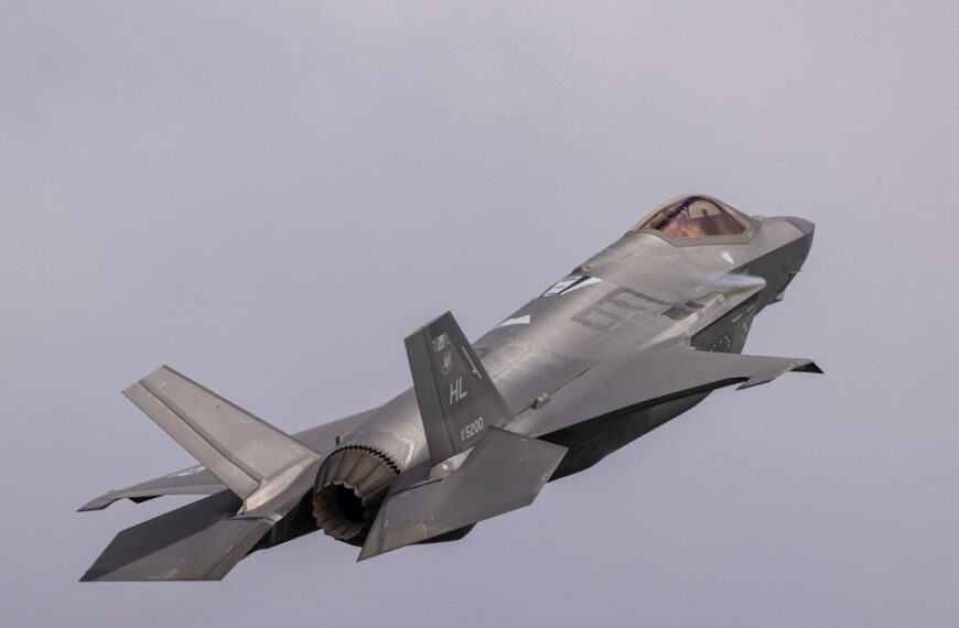 Lockheed Martin i RTX: Potęgi zbrojeniowe przewidują przełomowy rok