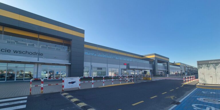 Amazon szuka na "sezon" 8,5 tys. pracowników. Zobacz zarobki - INFBusiness