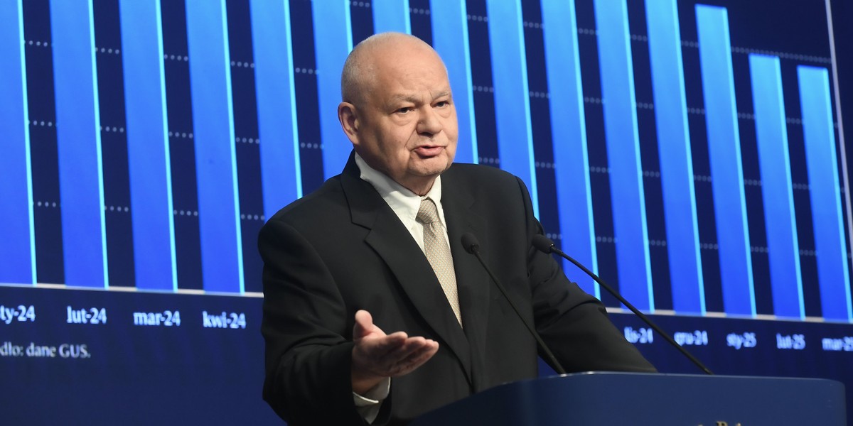Zakończyło się jedno z najbardziej zaskakujących zebrań Rady Polityki Pieniężnej. Narodowy Bank Polski zakomunikował o obniżeniu poziomu stóp procentowych o 0,25 punktu procentowego. Prezes NBP Adam Glapiński
